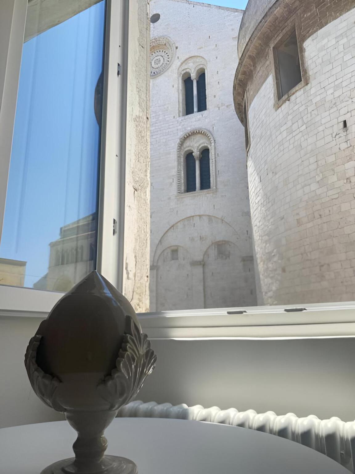 Landlord 8 - Finestra Sulla Cattedrale * Bari